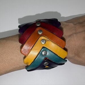 VTG CHUNKY RAINBOW LEATHER SNAP BRACELET W/ SILVER ACCENTS